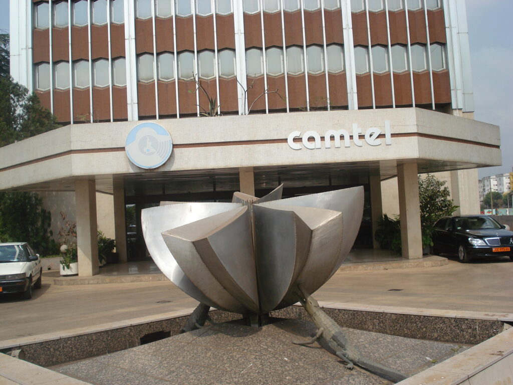 Cameroun : Paul Biya dit non à la privatisation de Camtel 62 Camtel : Paul Biya dit non à la privatisation de l’opérateur historique des télécommunications du Cameroun