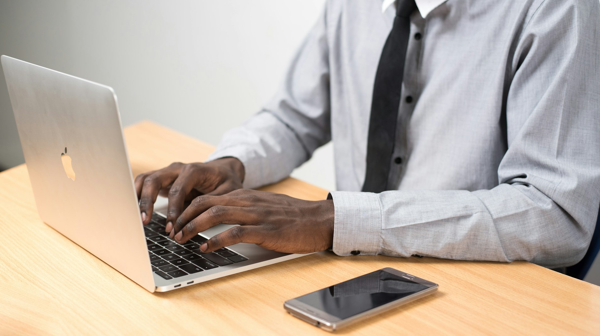 Cameroun : Comment la technologie peut-elle contribuer à la résolution des conflits ?