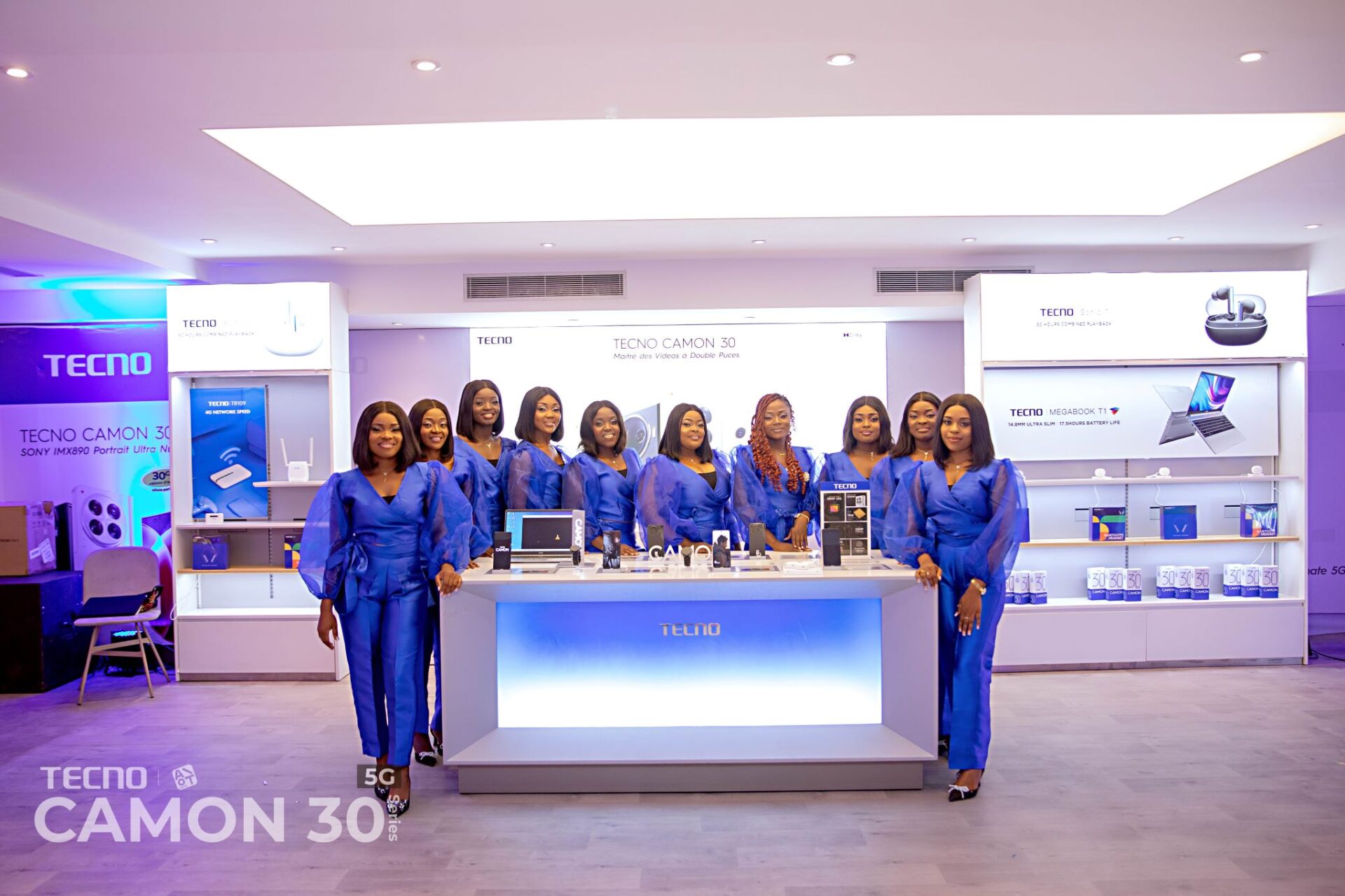 TECNO dévoile le CAMON 30 : quand la nuit devient jour à Douala