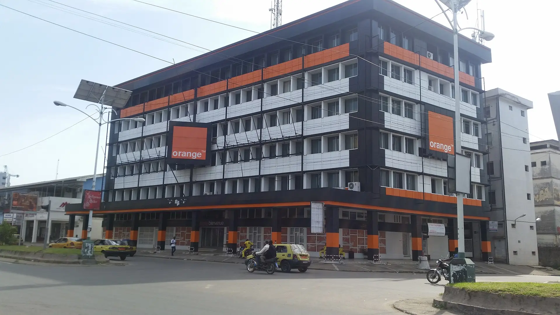 Orange Cameroun Introduit une Nouvelle Fonctionnalité de Sécurité pour les Transferts d’Argent