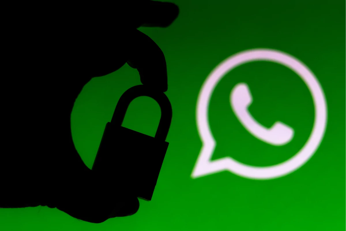WhatsApp : vers une surveillance accrue des photos des utilisateurs ?