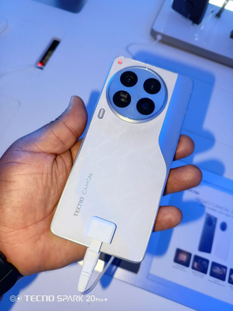 Le Camon 30 Premier, l'un des meilleurs photophone de Tecno