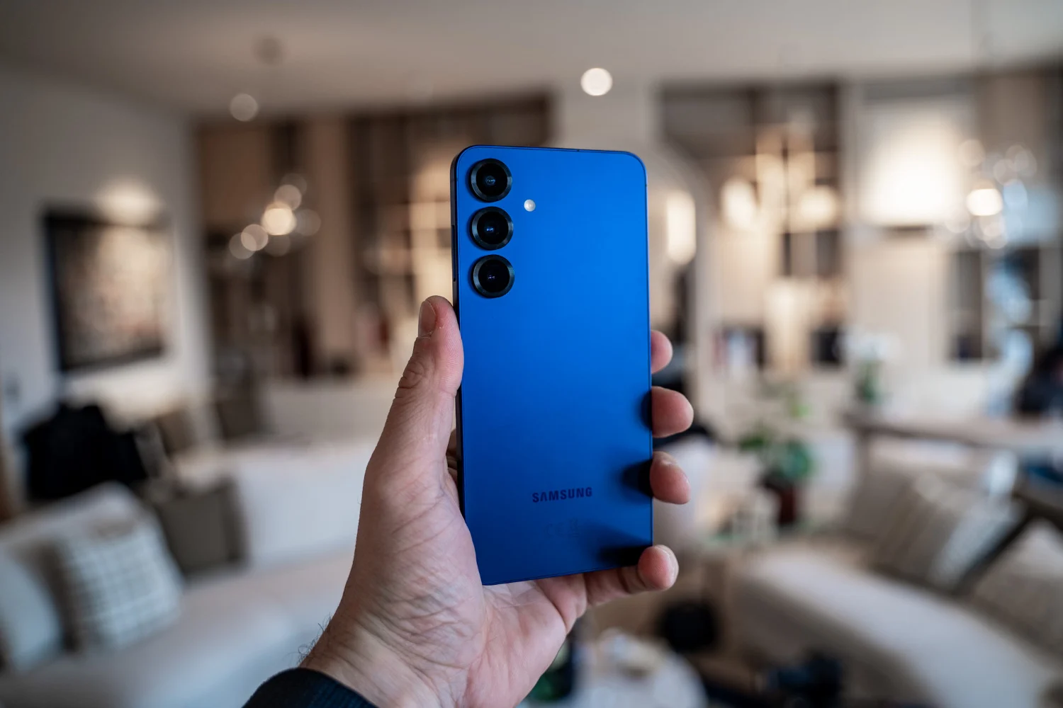 iPhone 16, Google Pixel 9 et Samsung Galaxy S25 : duel au sommet des smartphones haut de gamme