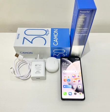Tecno Camon 30 Pro box 450x457 1