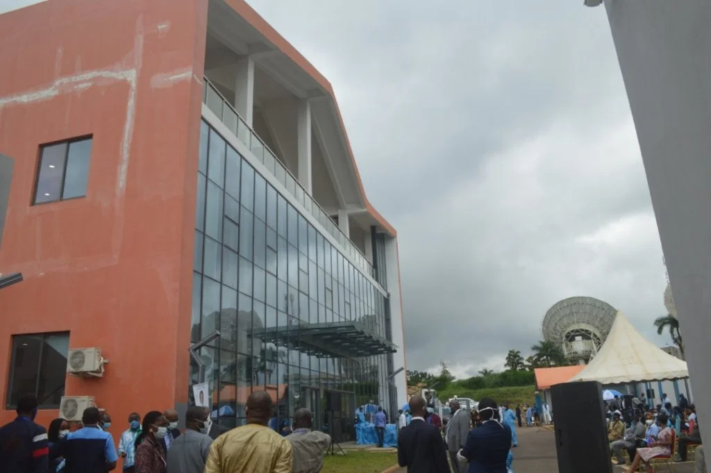 Cameroun : Aucun Data Center Tier III Certifié ? Le Pr Chantal Weh Relance le Débat Malgré l’Annonce de CAMTEL