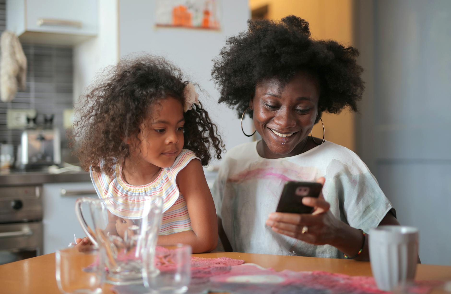 Téléphonie mobile au Cameroun : 75 % des Camerounais connectés en 3G/4G, selon l’UIT