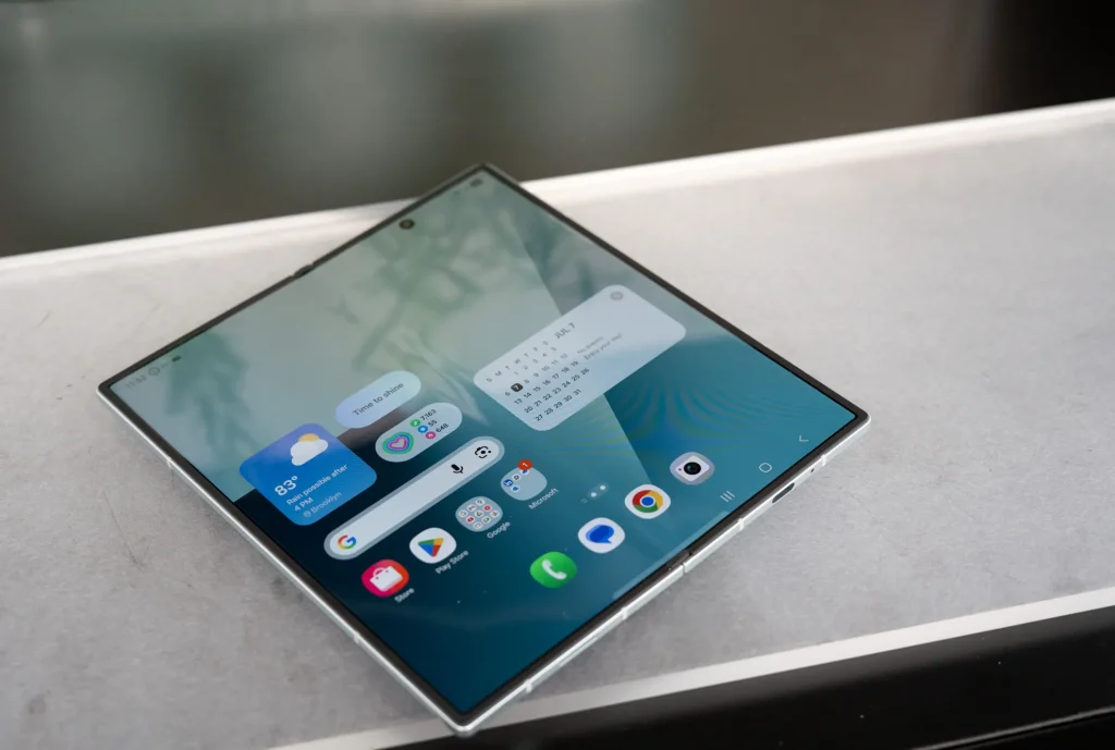 257844 Samsung Unpacked July 2025 AJohnson 0005