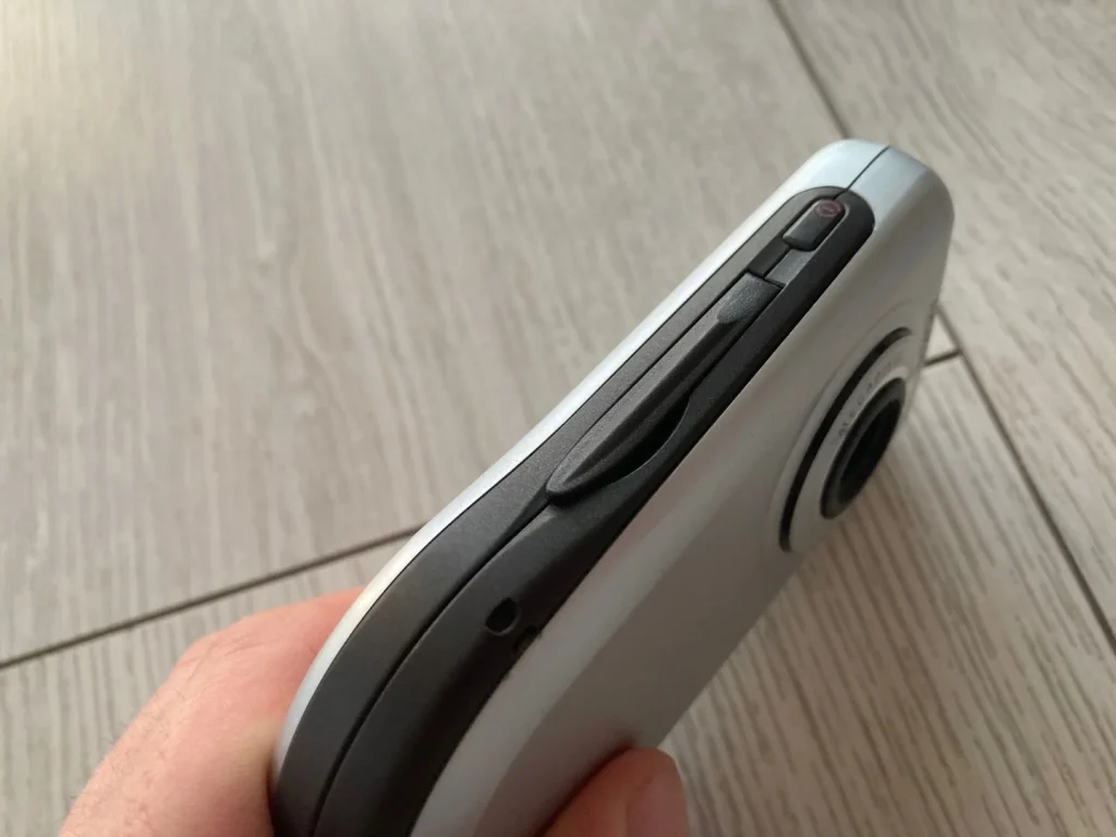 Avant l’iPhone, il y avait le Nokia 6630 : le smartphone qui a connecté le monde 64 Nokia 6630 3
