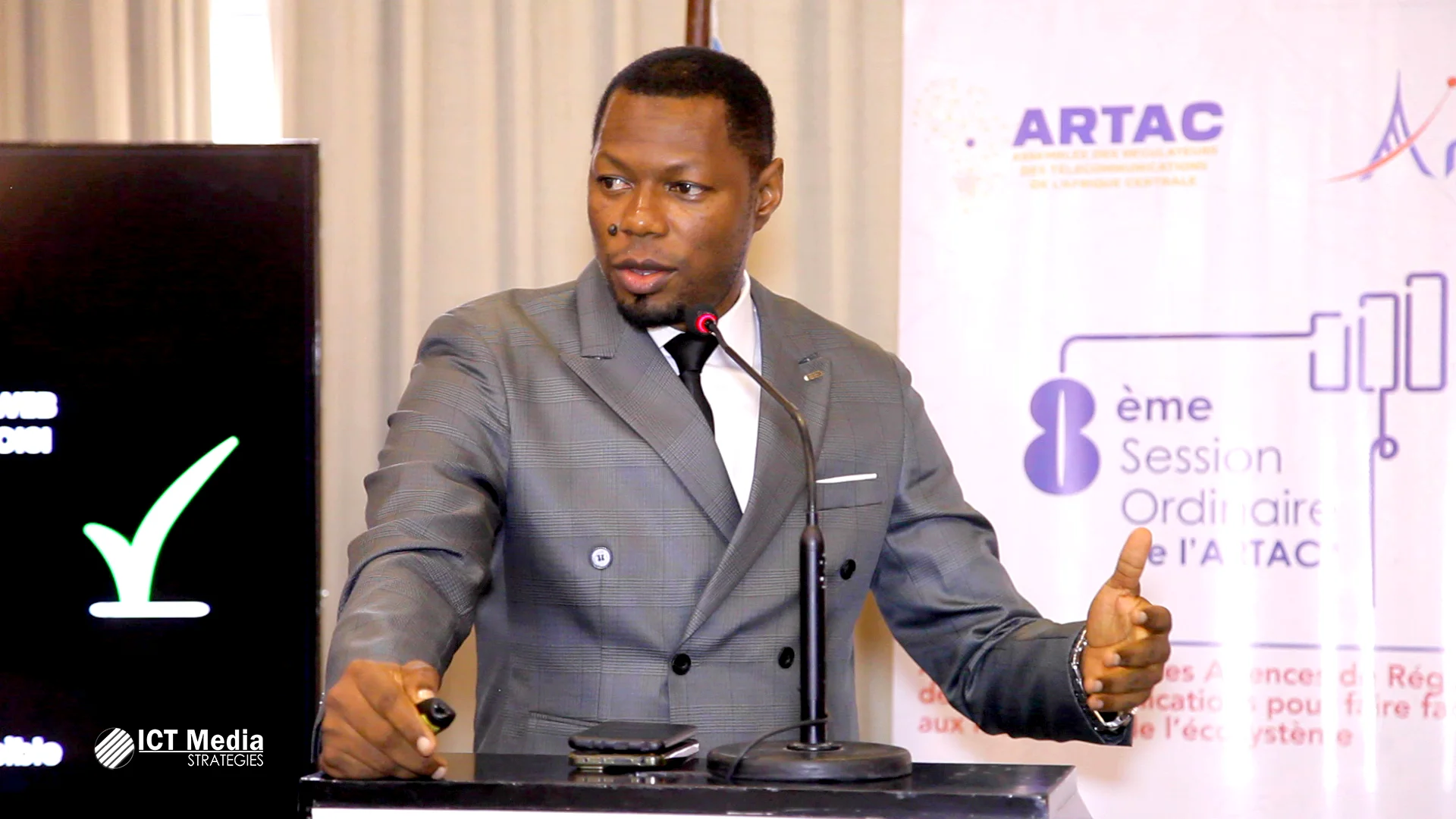 Beaugas Orain Djoyum, président de l’association Smart Click Africa