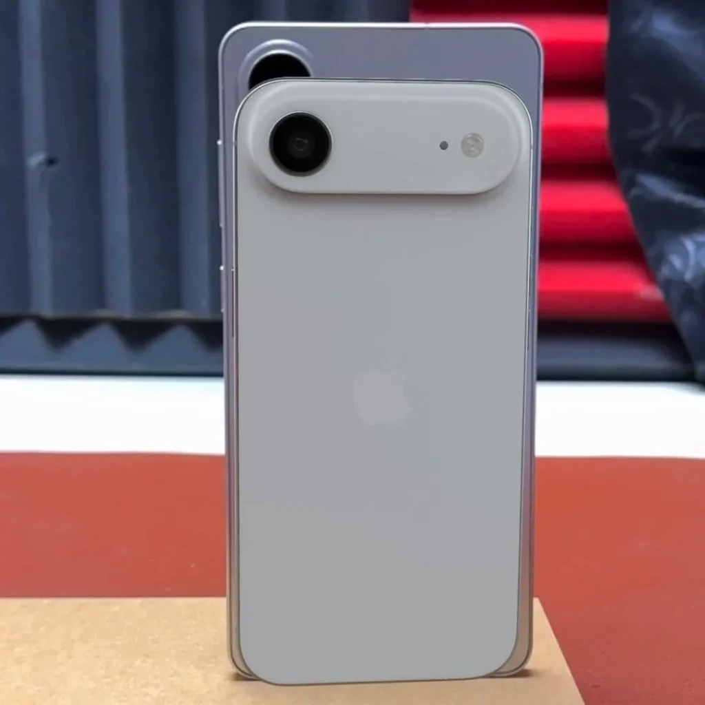iPhone 17 Air vs Samsung Galaxy S25 Edge 4 resized