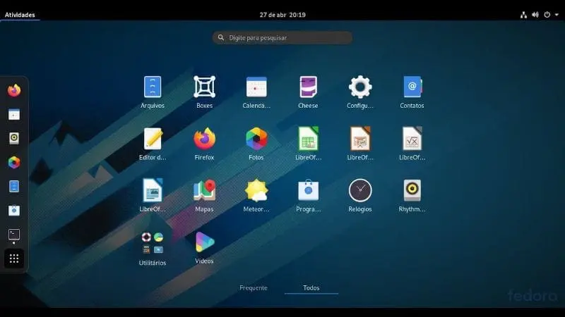 Les meilleures distributions Linux pour remplacer Windows 10 après la fin du support 66 1. GNOME running on Fedora