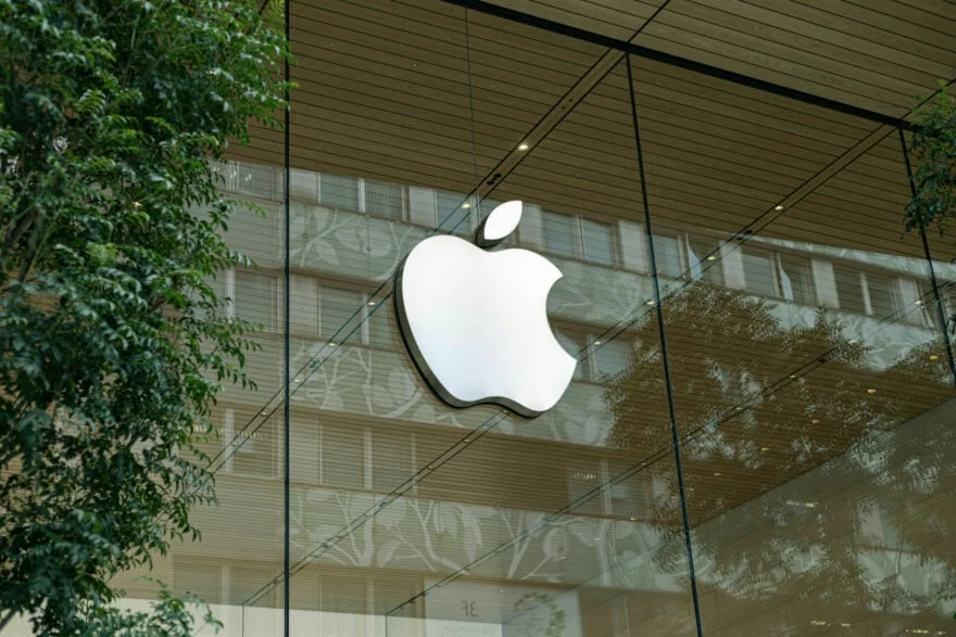 De Newton à la pomme croquée : la métamorphose du logo Apple