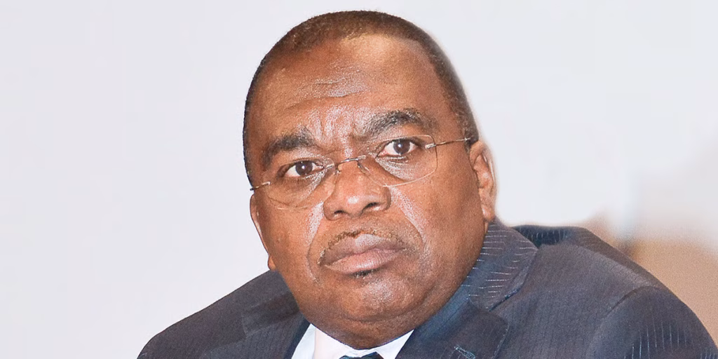 Cameroun : environ 700 000 téléphones illégalement connectés au réseau local — quand l’IMEI redéfinit les règles du marché mobile 62 Louis Paul Motaze