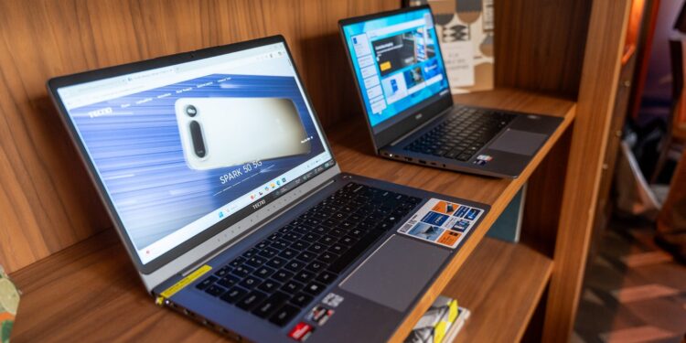 Ordinateur portable TECNO MegaBook présenté lors d'une démonstration de la gamme de PC du constructeur chinois
