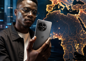 Jeune utilisateur africain tenant un smartphone OnePlus devant une carte stylisée de l'Europe et de l'Afrique, illustrant le retrait de la marque des marchés européens et nord-américains et ses conséquences pour l'Afrique.