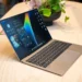Dell XPS Googlebook affichant l’interface Googlebook OS sur un ordinateur portable