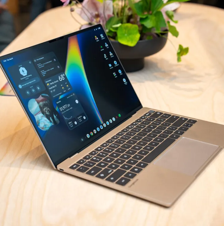 Googlebook : prix, fonctions Gemini et arrivée des PC Android de Google 61 Dell XPS Googlebook affichant l’interface Googlebook OS sur un ordinateur portable