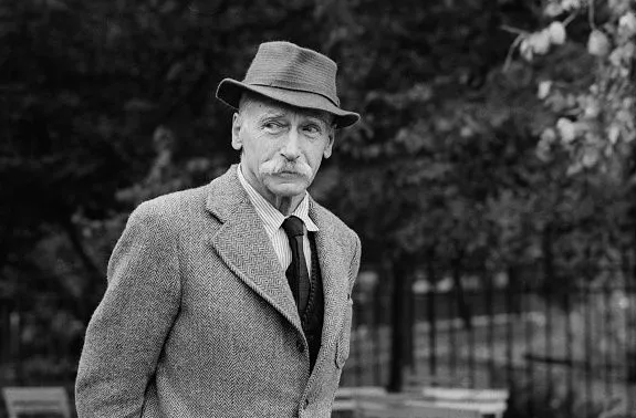 Jacques Perret, professeur de philologie à l’origine du mot « ordinateur »